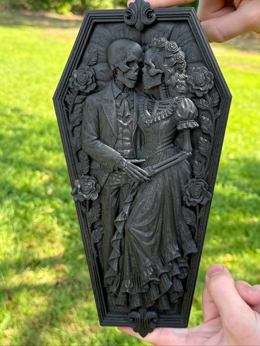 Black Gothic Skeleton Couple Wall Plaque - Home Art